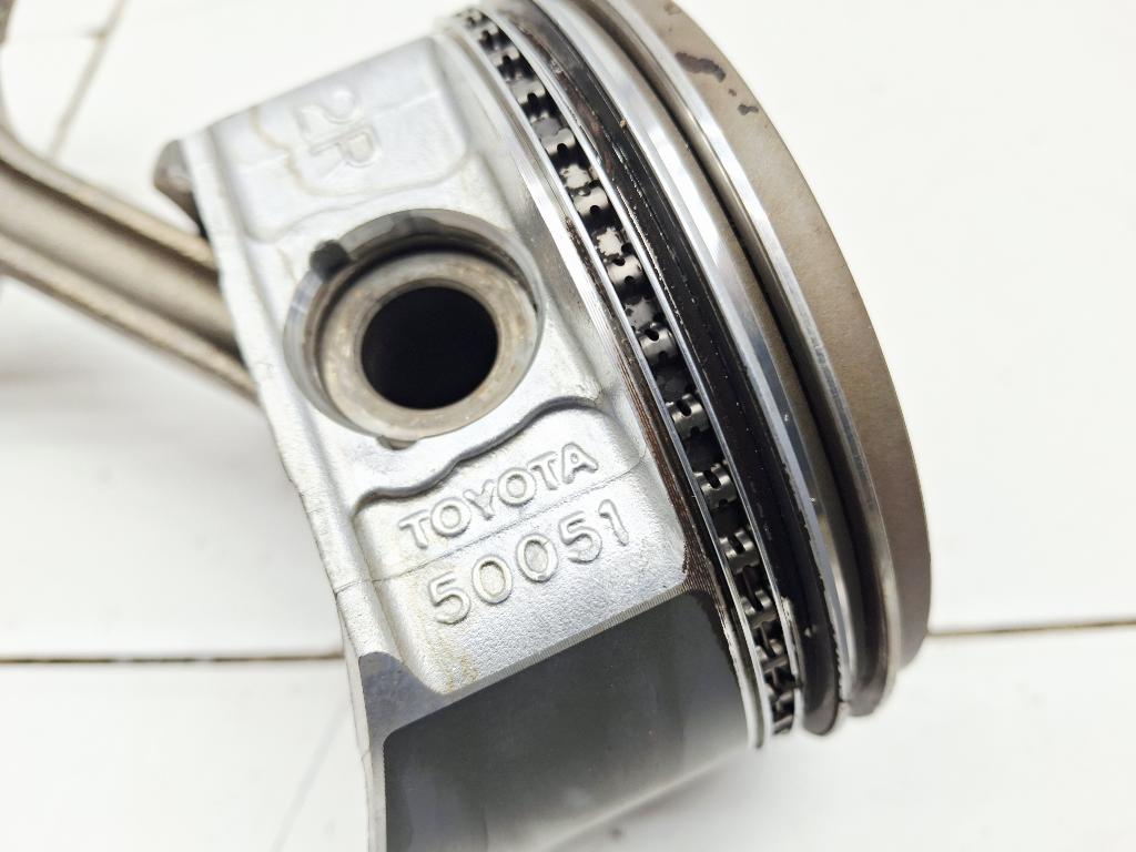 Поршень с шатуном, 3000 рублей, Пермь