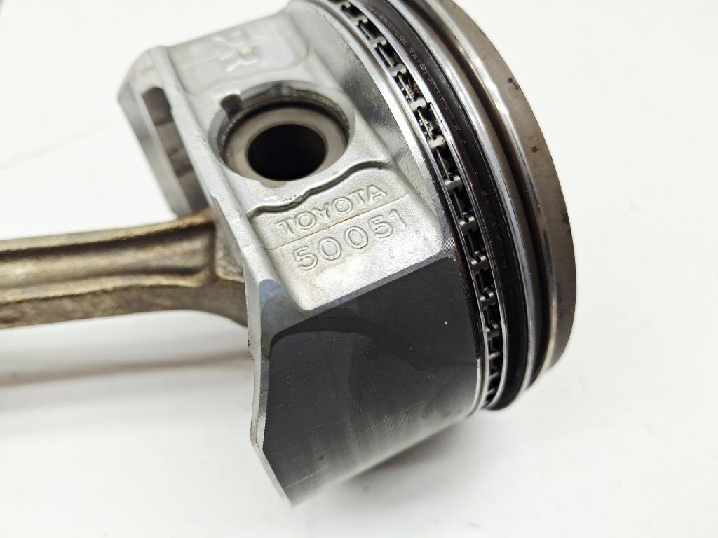 Поршень с шатуном, 3000 рублей, Пермь