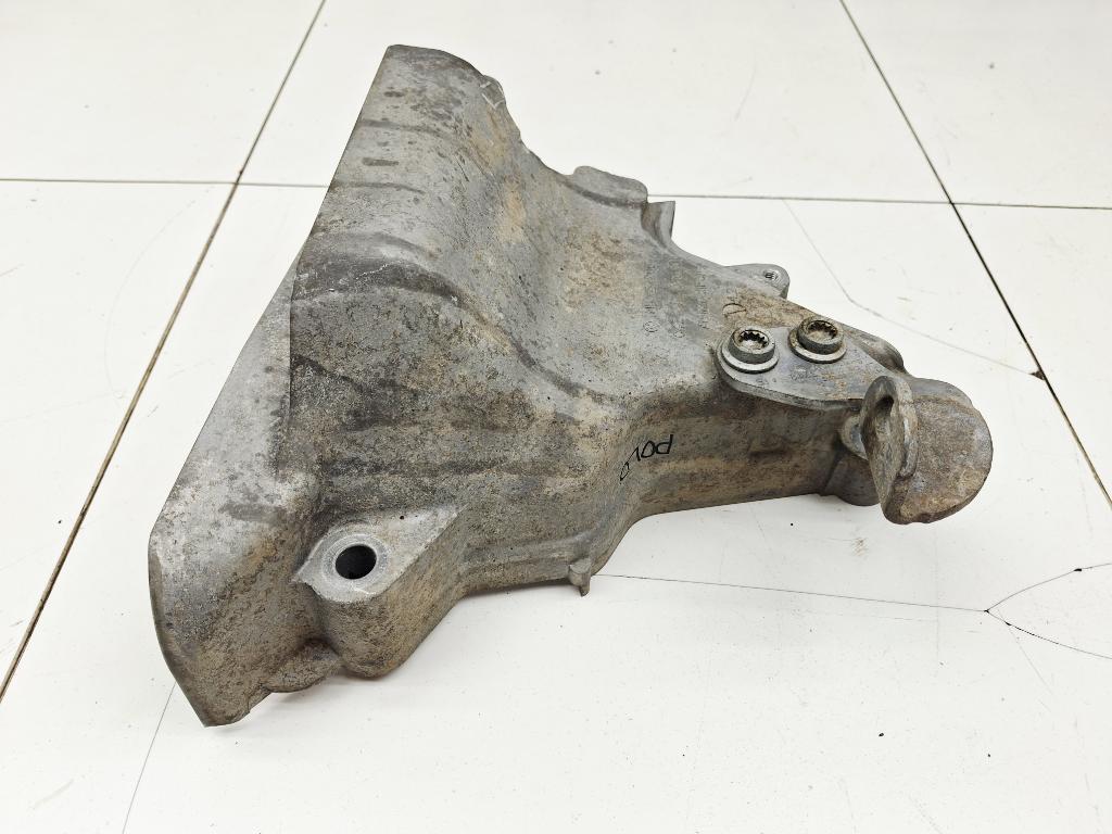 Кронштейн двигателя правый, 1500 рублей, Пермь