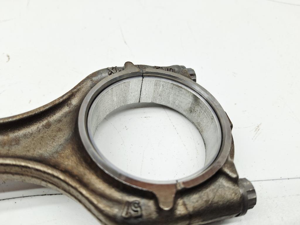 Поршень с шатуном, 2000 рублей, Пермь