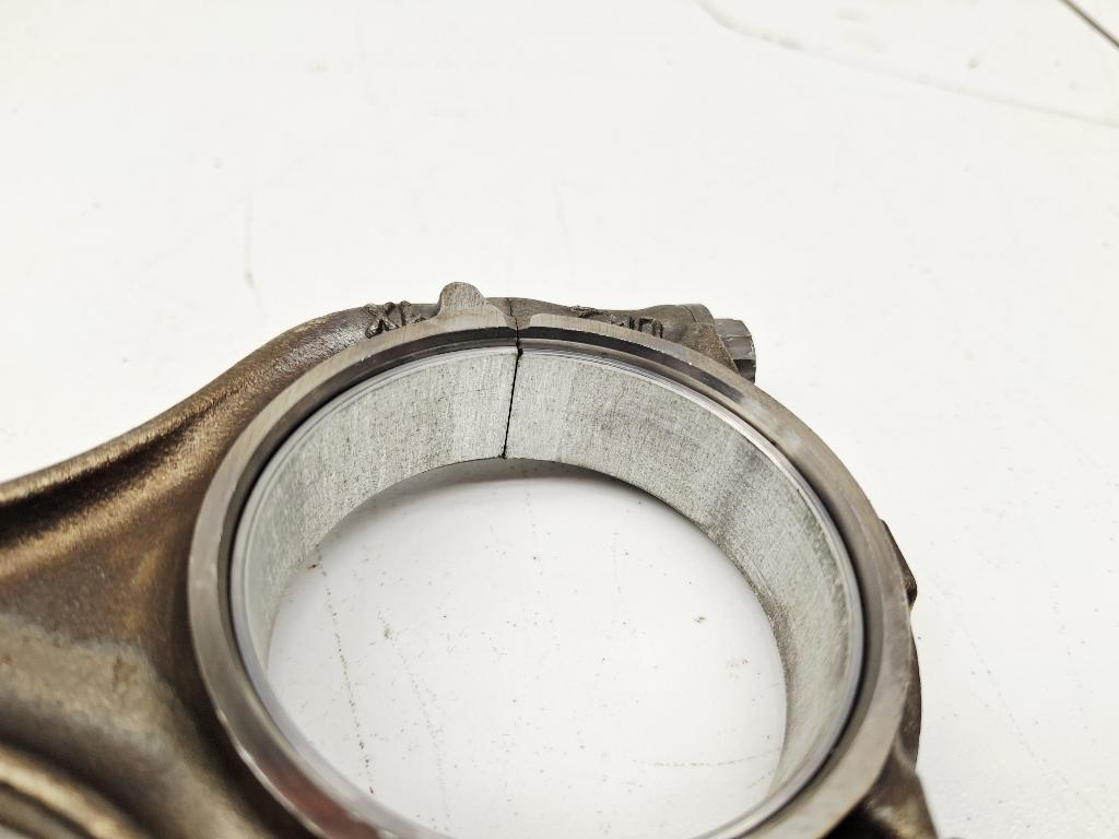 Поршень с шатуном, 2000 рублей, Пермь