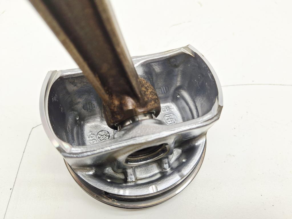 Поршень с шатуном, 2000 рублей, Пермь