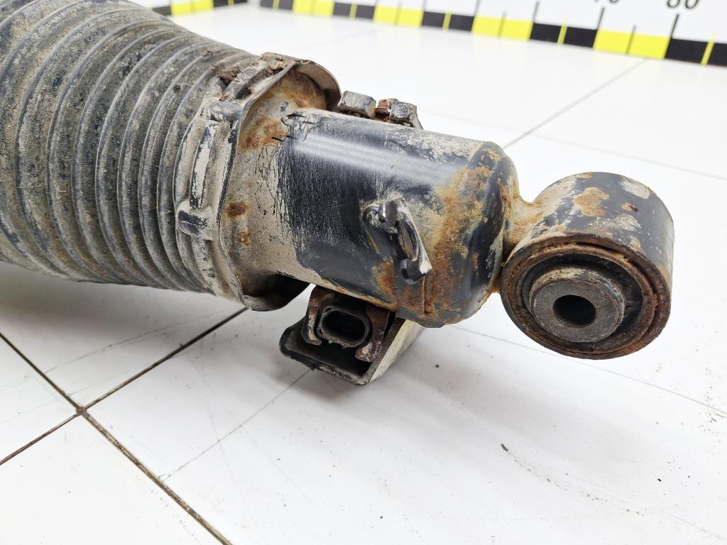 Амортизатор задний правый, 9000 рублей, Пермь