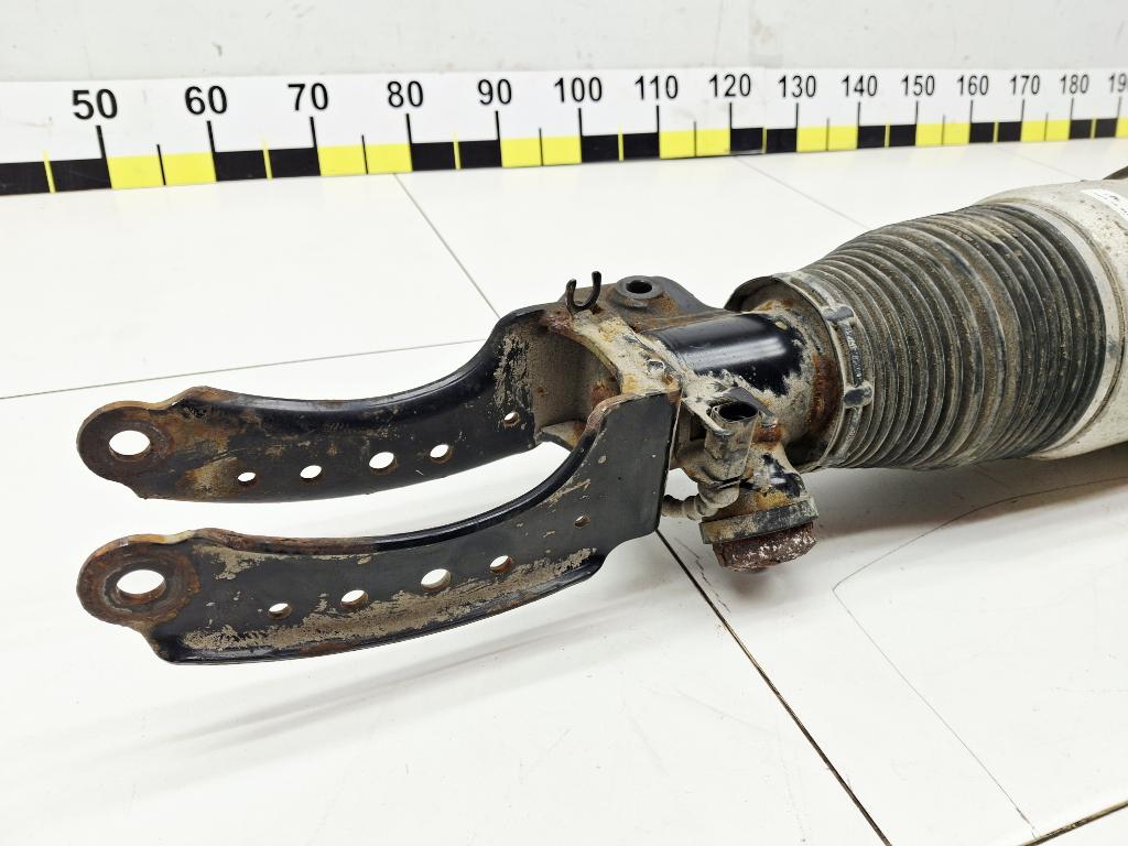 Амортизатор передний левый, 20000 рублей, Пермь