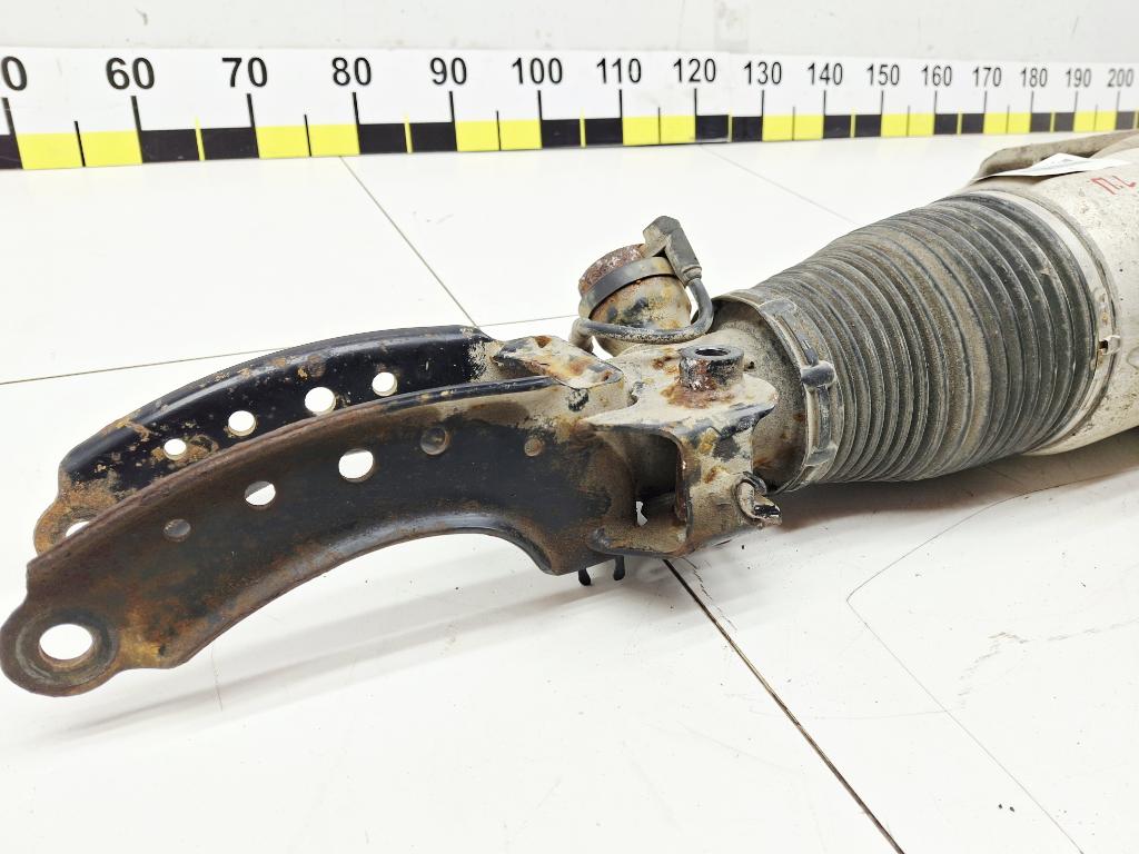 Амортизатор передний левый, 20000 рублей, Пермь