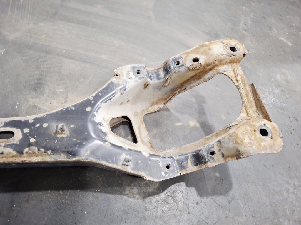 Балка задняя, 1000 рублей, Пермь