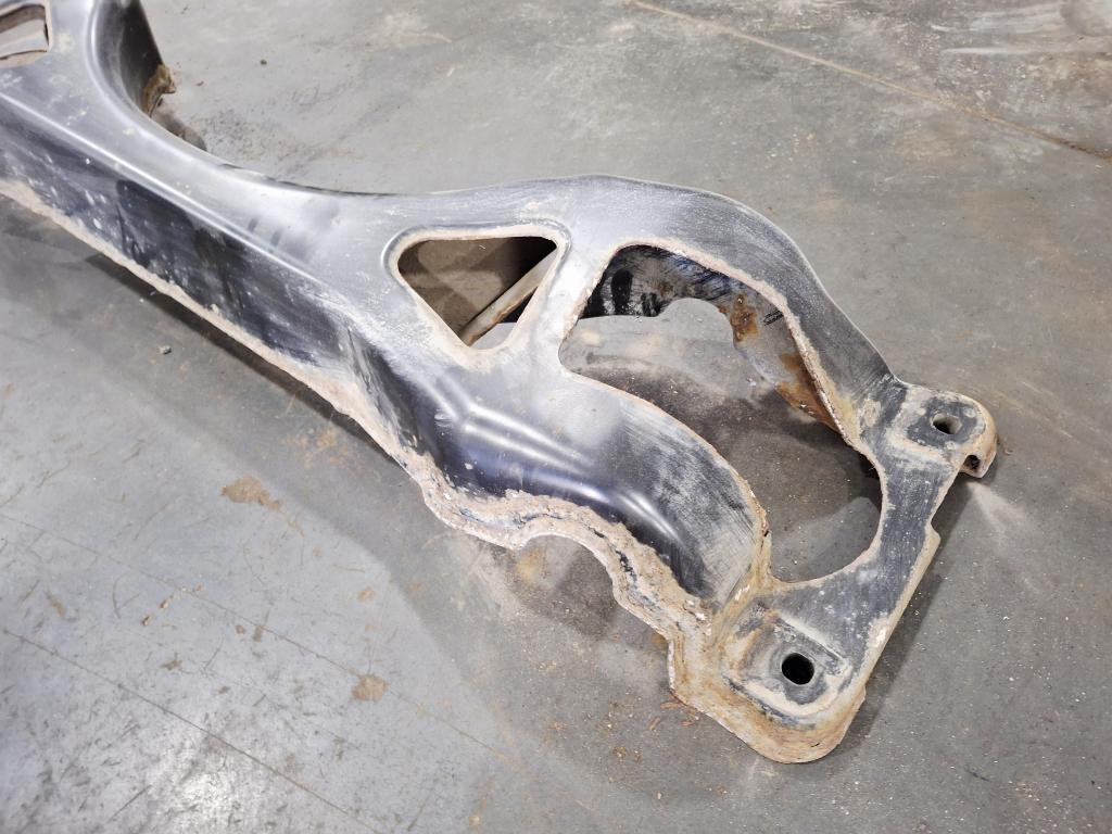 Балка задняя, 1000 рублей, Пермь