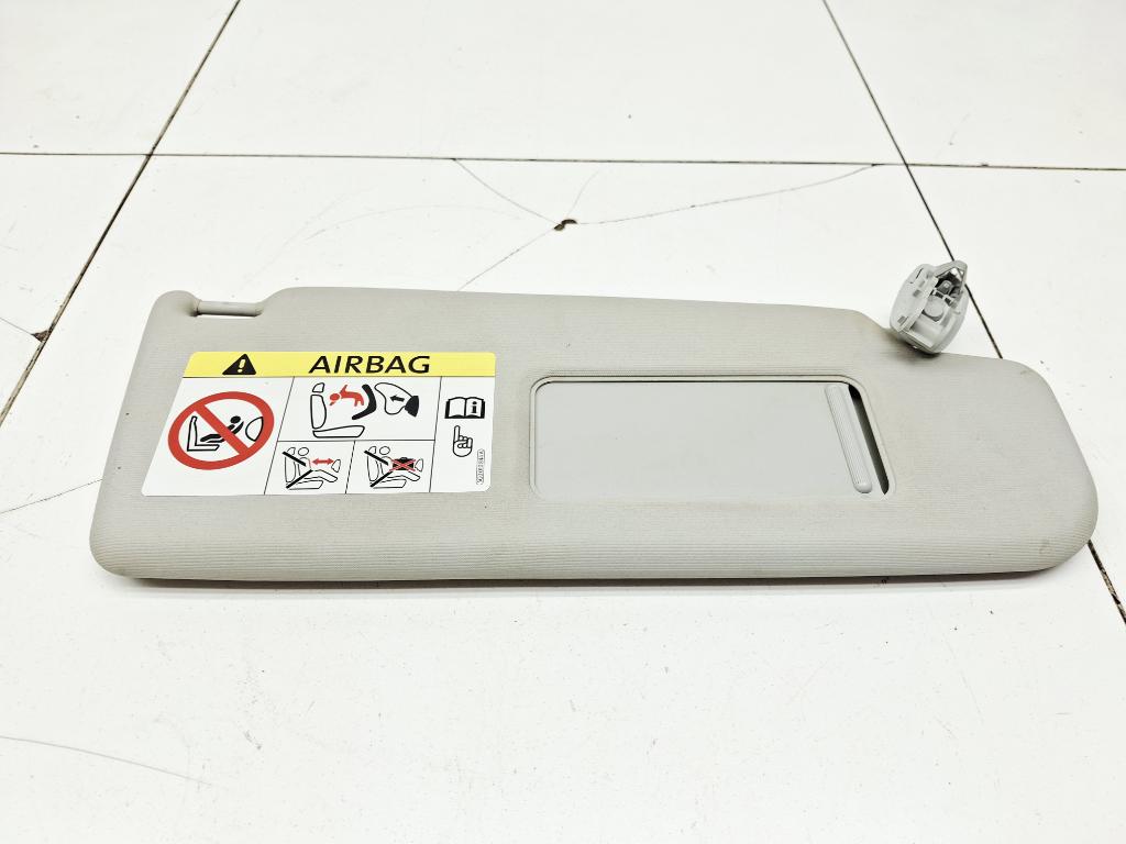 Козырек солнцезащитный правый, 1000 рублей, Пермь