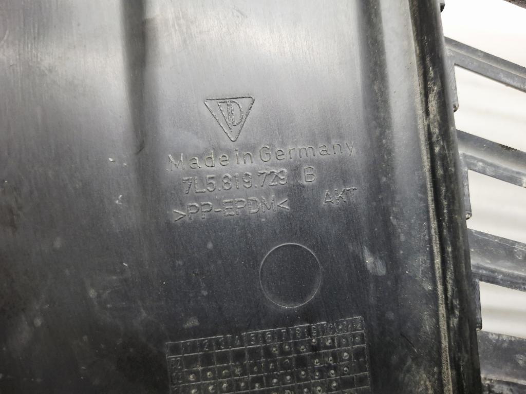 Решетка под лобовое стекло, 1000 рублей, Пермь