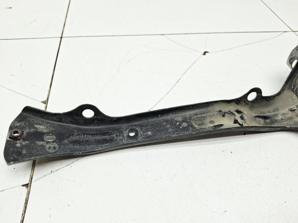 Кронштейн замка капота, 500 рублей, Пермь