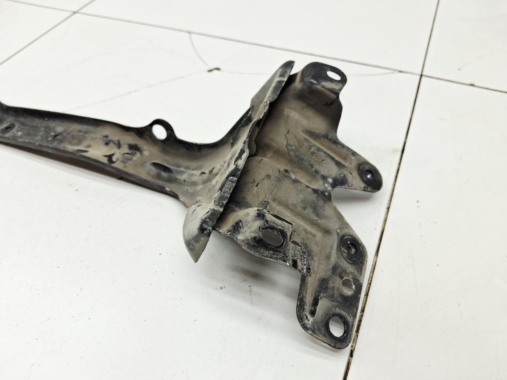 Кронштейн замка капота, 500 рублей, Пермь