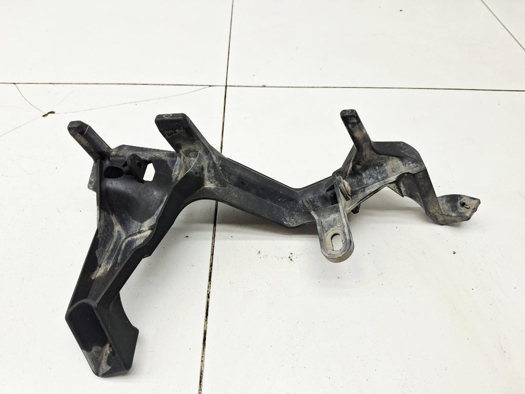 Кронштейн переднего бампера левый, 1500 рублей, Пермь