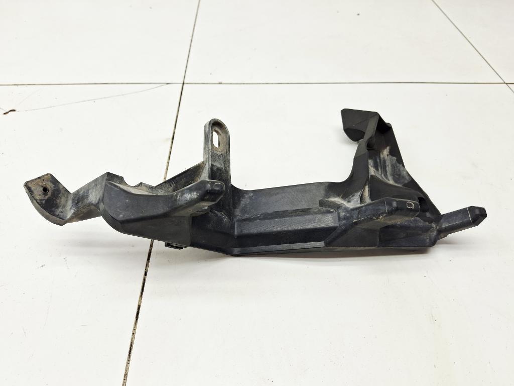 Кронштейн переднего бампера левый, 1500 рублей, Пермь