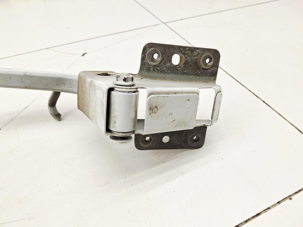 Петля крышки багажника, 2000 рублей, Пермь