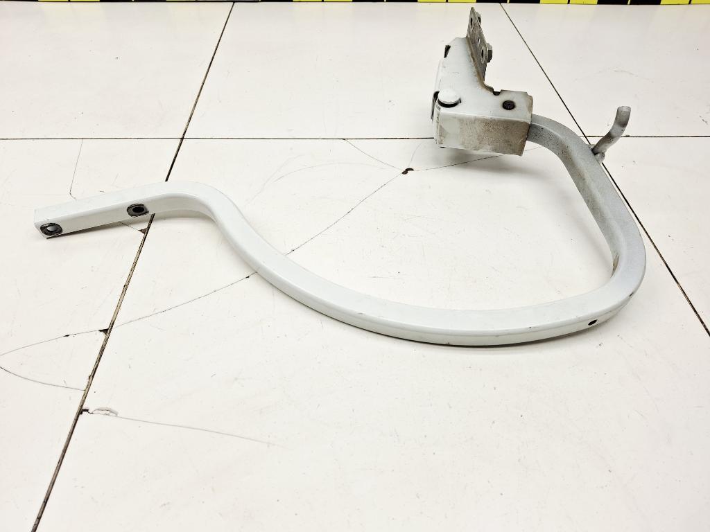 Петля крышки багажника, 2000 рублей, Пермь