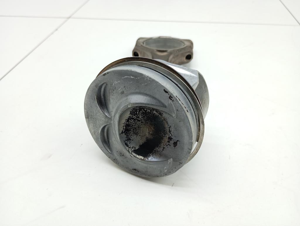 Поршень с шатуном, 4000 рублей, Пермь