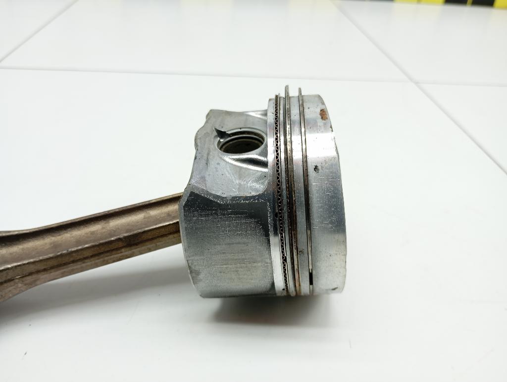 Поршень с шатуном, 4000 рублей, Пермь