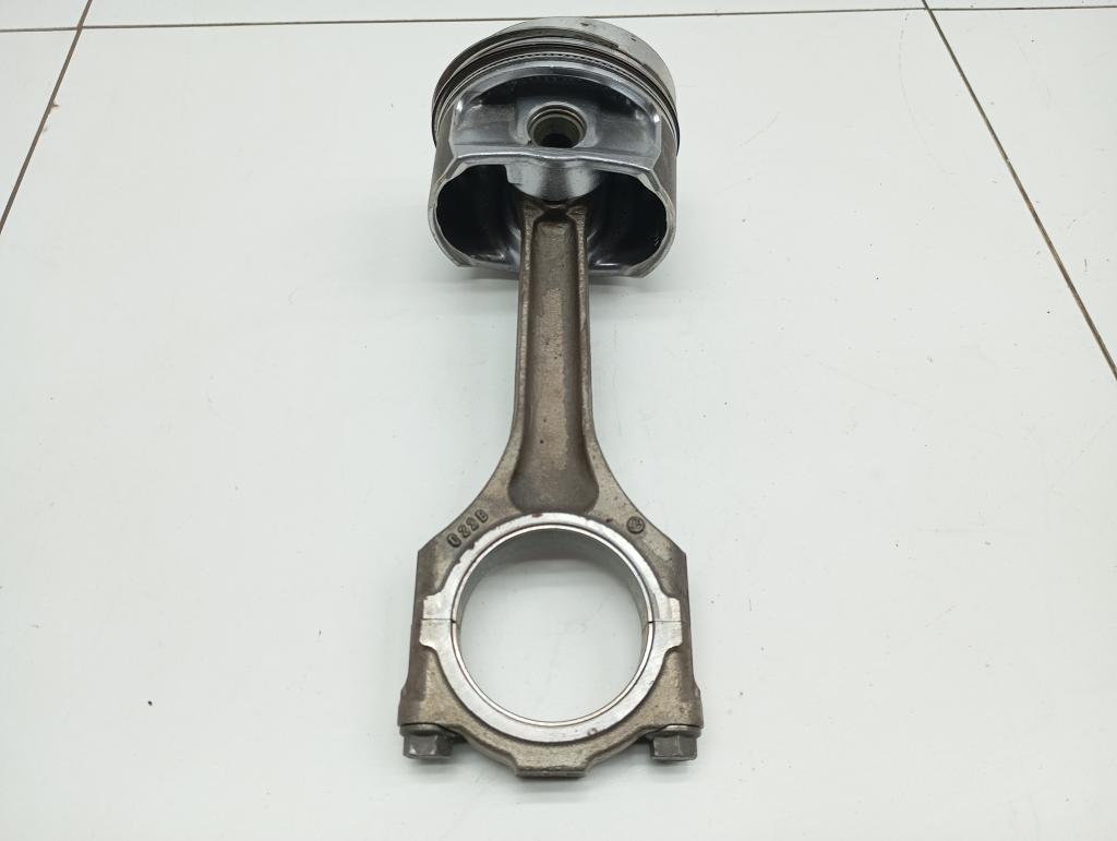 Поршень с шатуном, 4000 рублей, Пермь