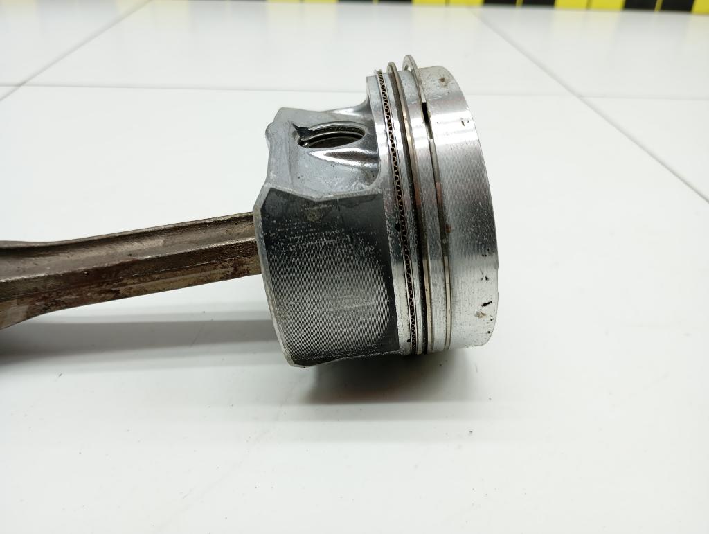 Поршень с шатуном, 4000 рублей, Пермь