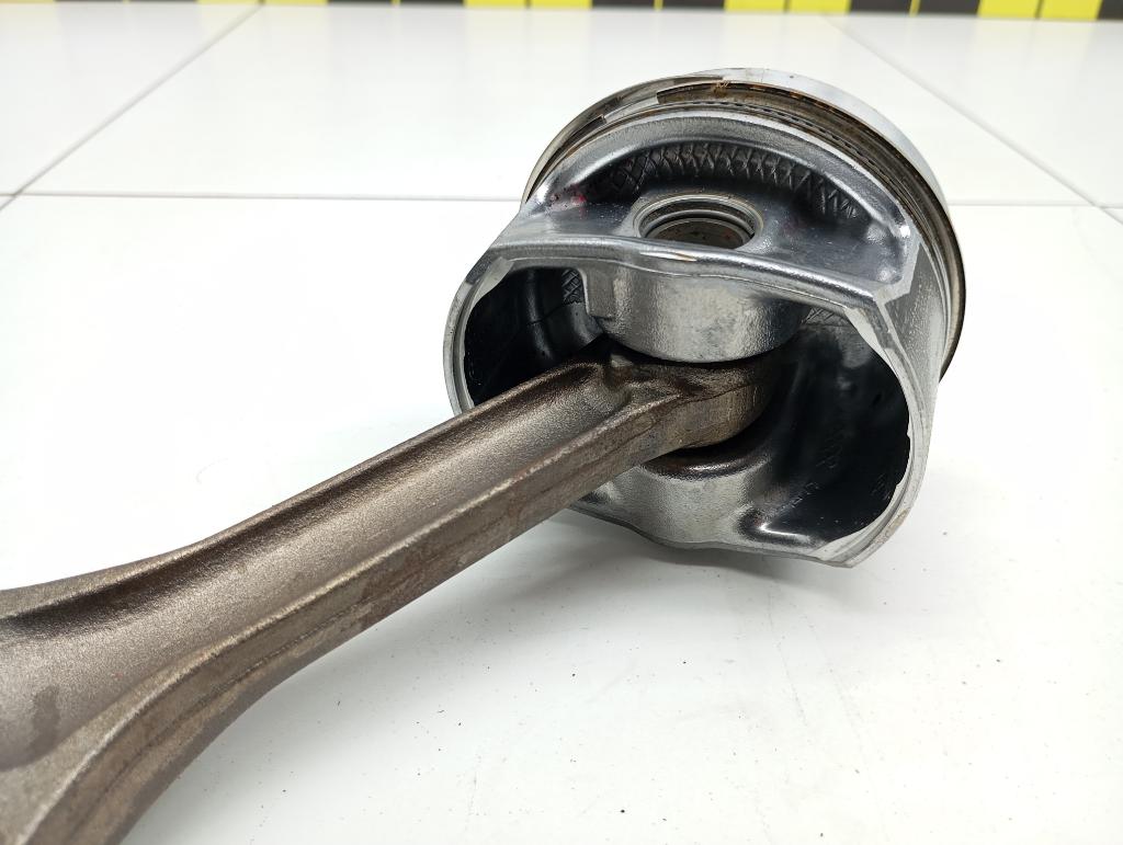 Поршень с шатуном, 4000 рублей, Пермь