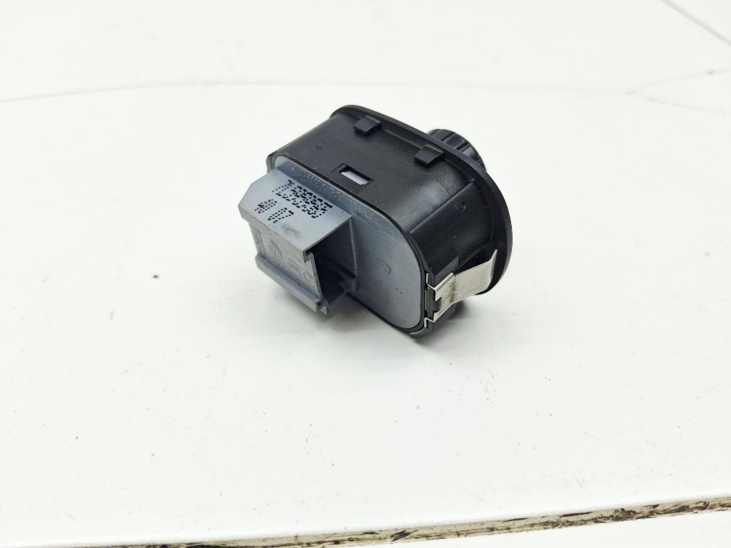 Переключатель регулировки зеркала, 1000 рублей, Пермь