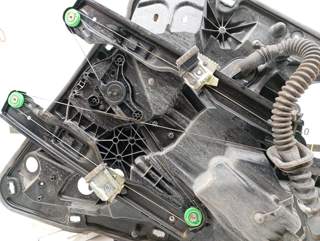 Стеклоподъемник задний правый, 3000 рублей, Пермь