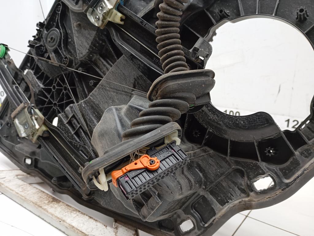 Стеклоподъемник задний правый, 3000 рублей, Пермь