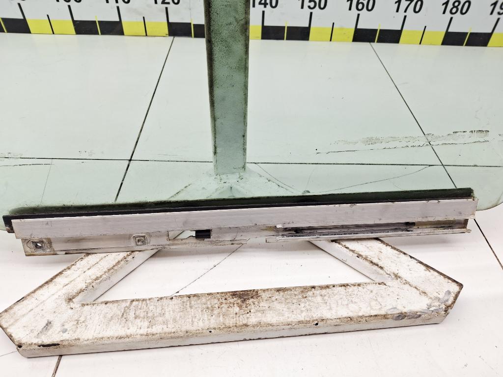 Стекло двери передней правой, 1500 рублей, Пермь