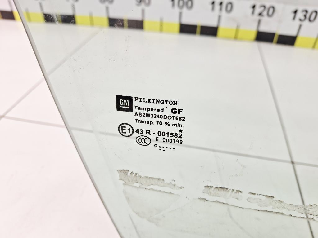 Стекло двери передней правой, 1500 рублей, Пермь