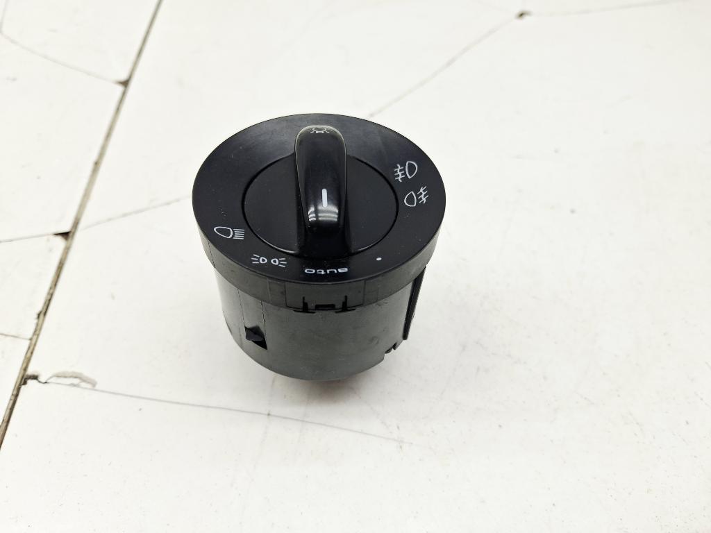 Переключатель света фар, 1000 рублей, Пермь