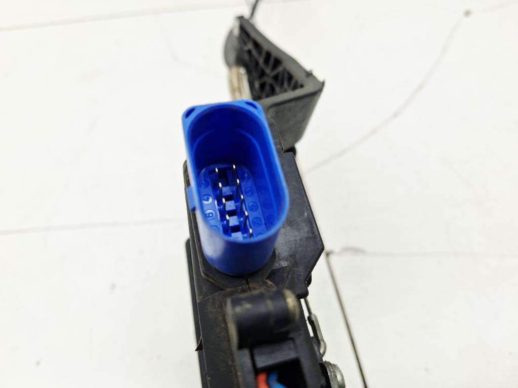 Замок двери задней правой, 9000 рублей, Пермь