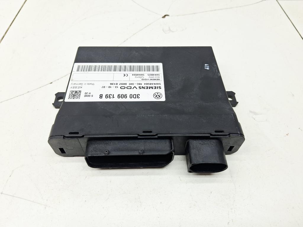 Блок управления центральным замком, 2000 рублей, Пермь