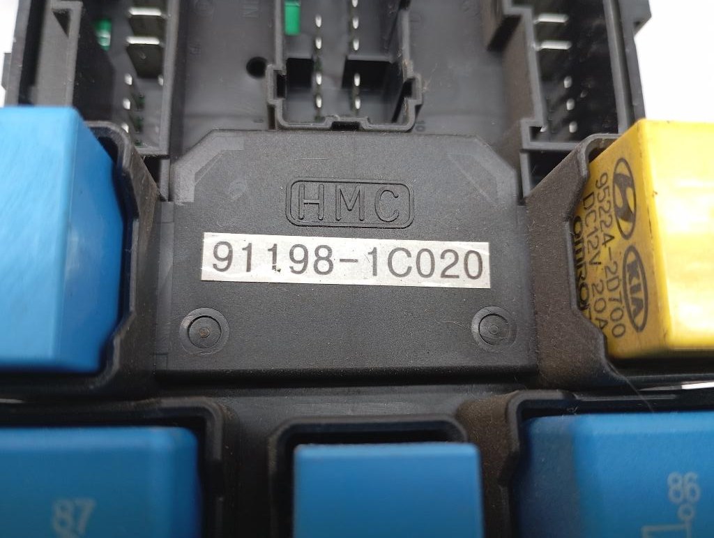 Блок предохранителей салонный, 1000 рублей, Пермь