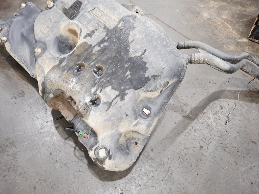 Бак топливный, 1000 рублей, Пермь