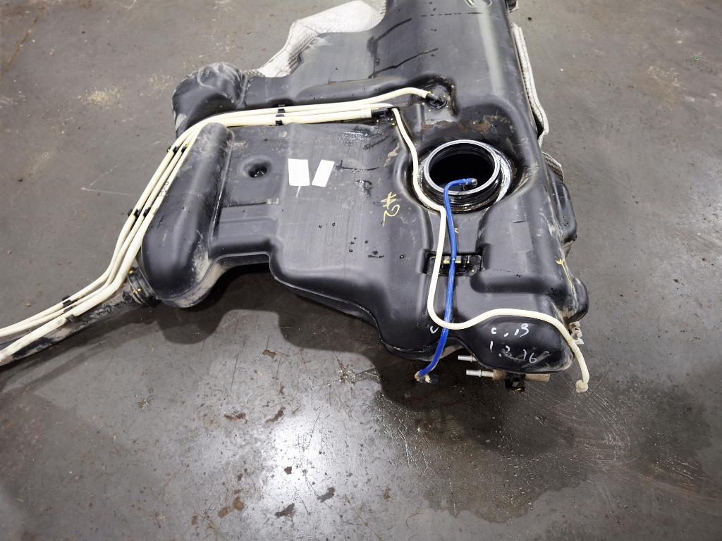 Бак топливный, 2000 рублей, Пермь