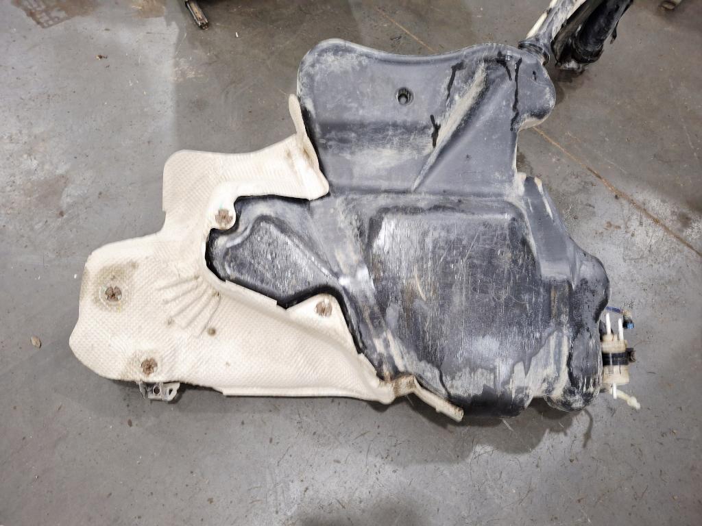 Бак топливный, 2000 рублей, Пермь