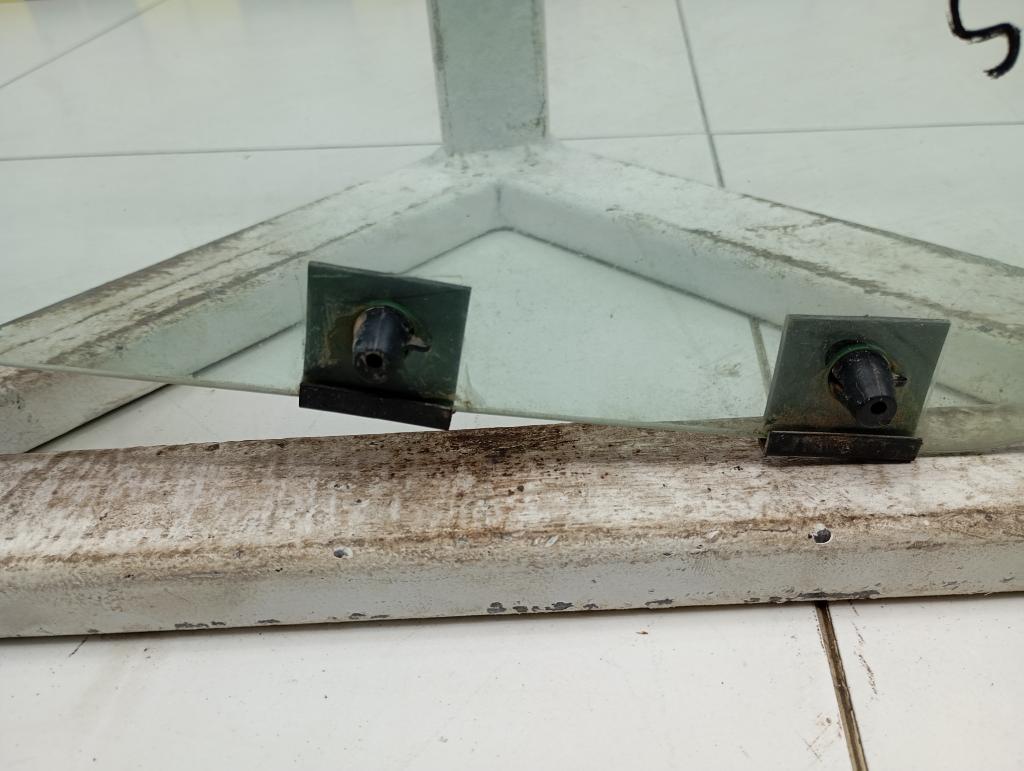 Стекло двери передней левой, 4500 рублей, Пермь