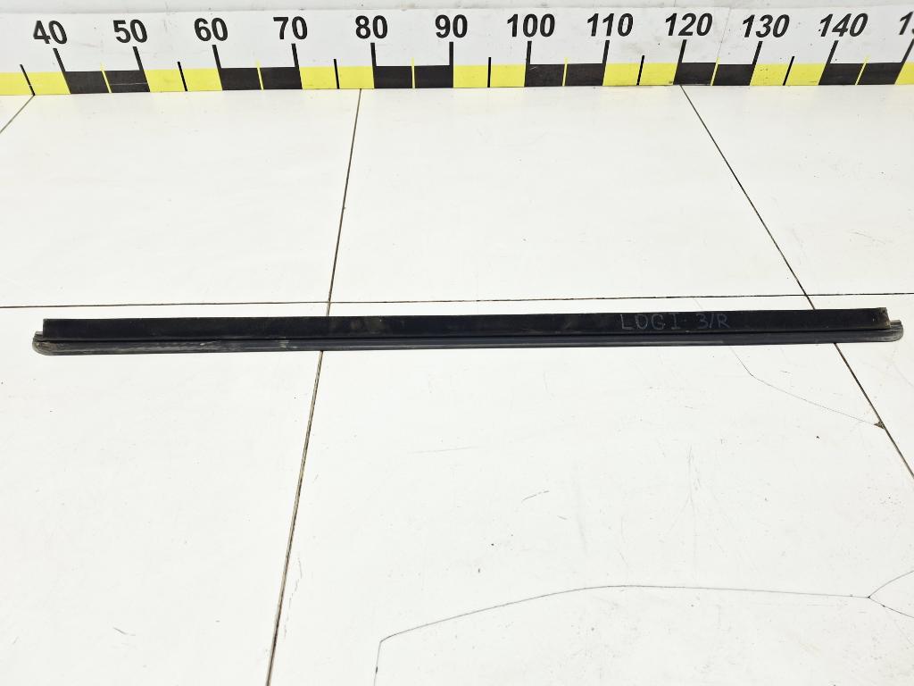 Накладка стекла заднего правого, 500 рублей, Пермь