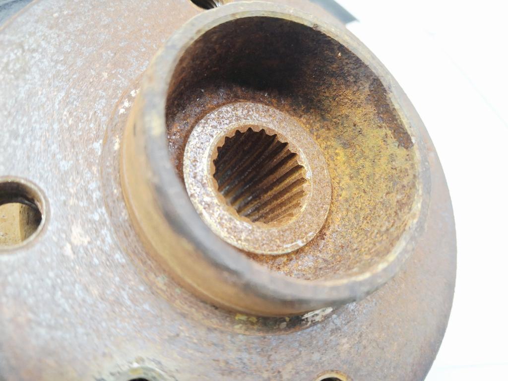 Кулак поворотный передний правый, 5000 рублей, Пермь