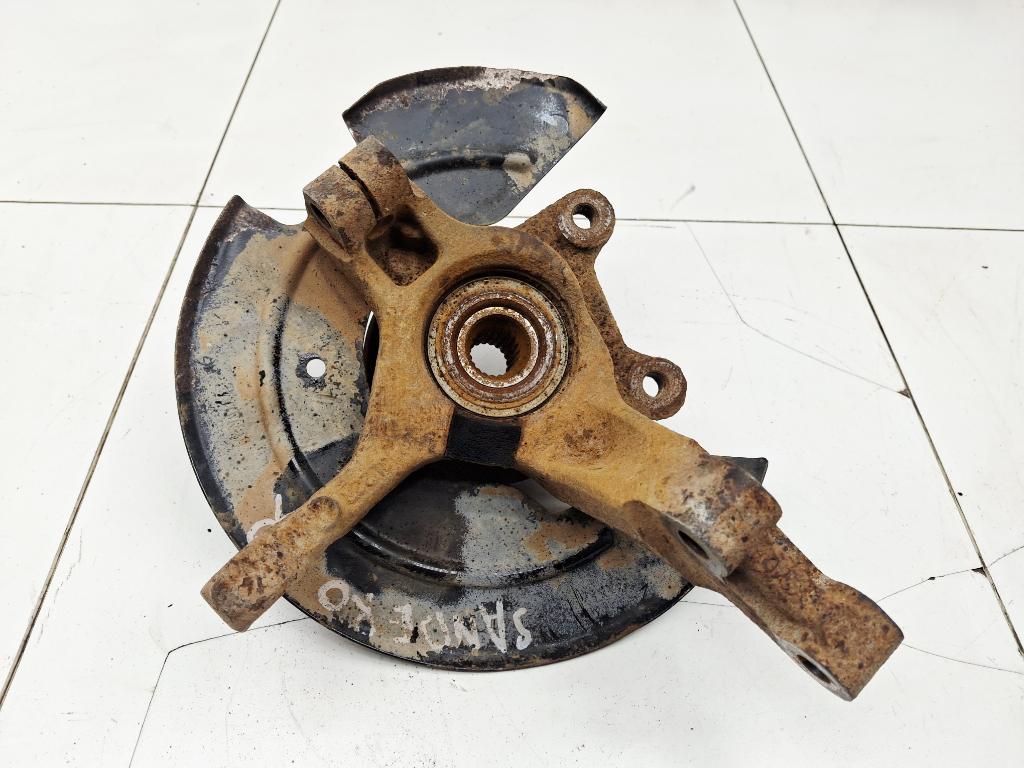 Кулак поворотный передний правый, 5000 рублей, Пермь