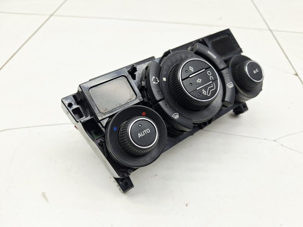 Блок управления климат-контролем, 2000 рублей, Пермь