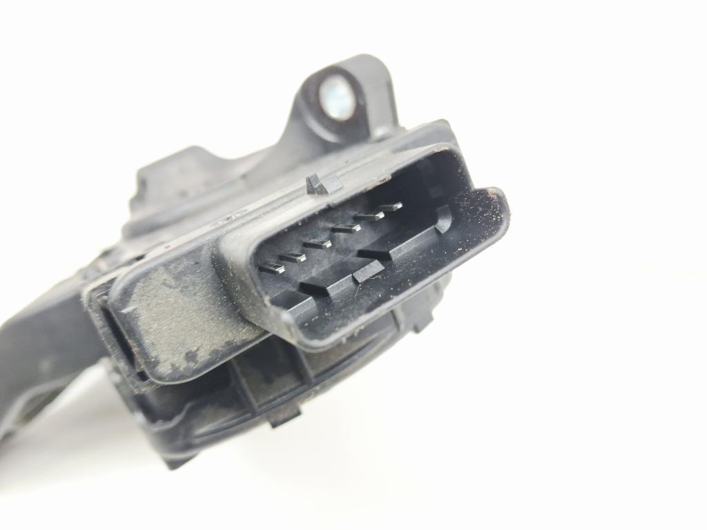 Педаль газа, 2000 рублей, Пермь