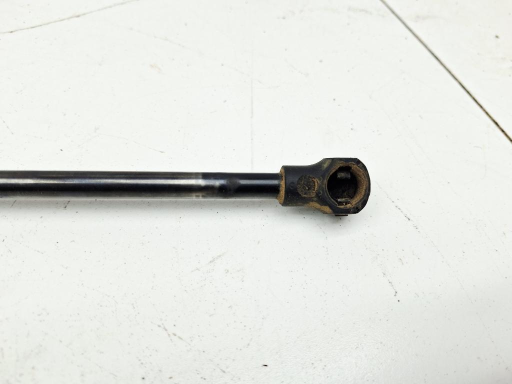 Амортизатор двери багажника, 500 рублей, Пермь