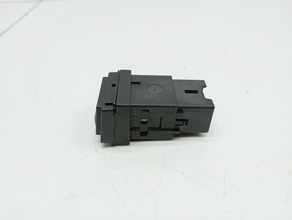 Кнопка обогрева сидений, 500 рублей, Пермь