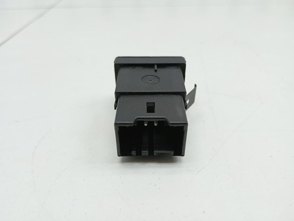 Кнопка обогрева сидений, 500 рублей, Пермь