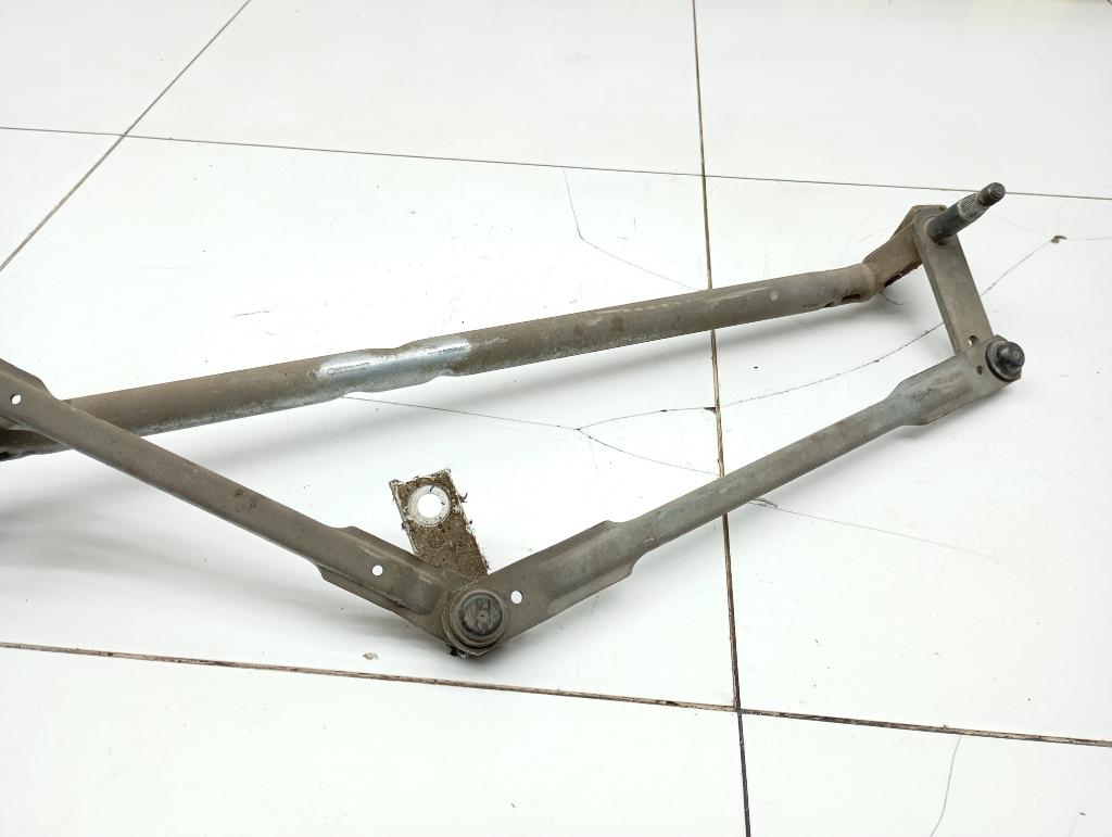 Трапеция дворников, 2000 рублей, Пермь