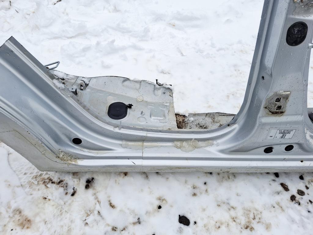 Порог со стойкой правый, 15000 рублей, Пермь