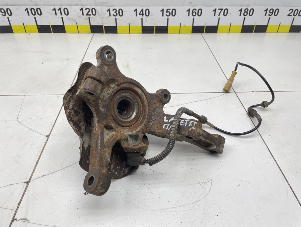 Кулак поворотный передний правый, 2500 рублей, Пермь