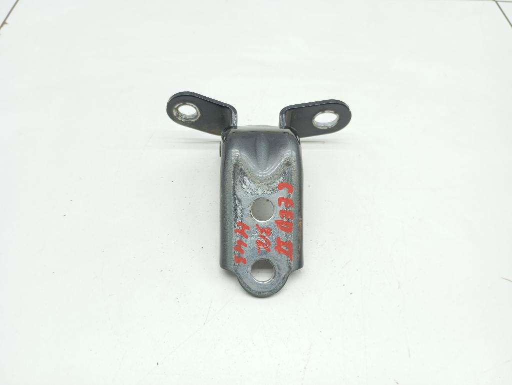 Петля двери задней левой нижняя, 500 рублей, Пермь