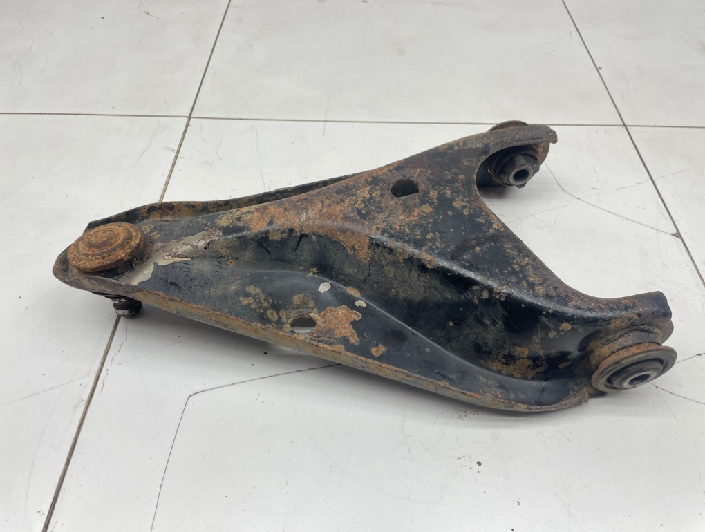 Рычаг передний левый, 1000 рублей, Пермь